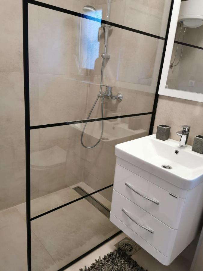 Ehinacea Apartment Ртан Екстериор снимка